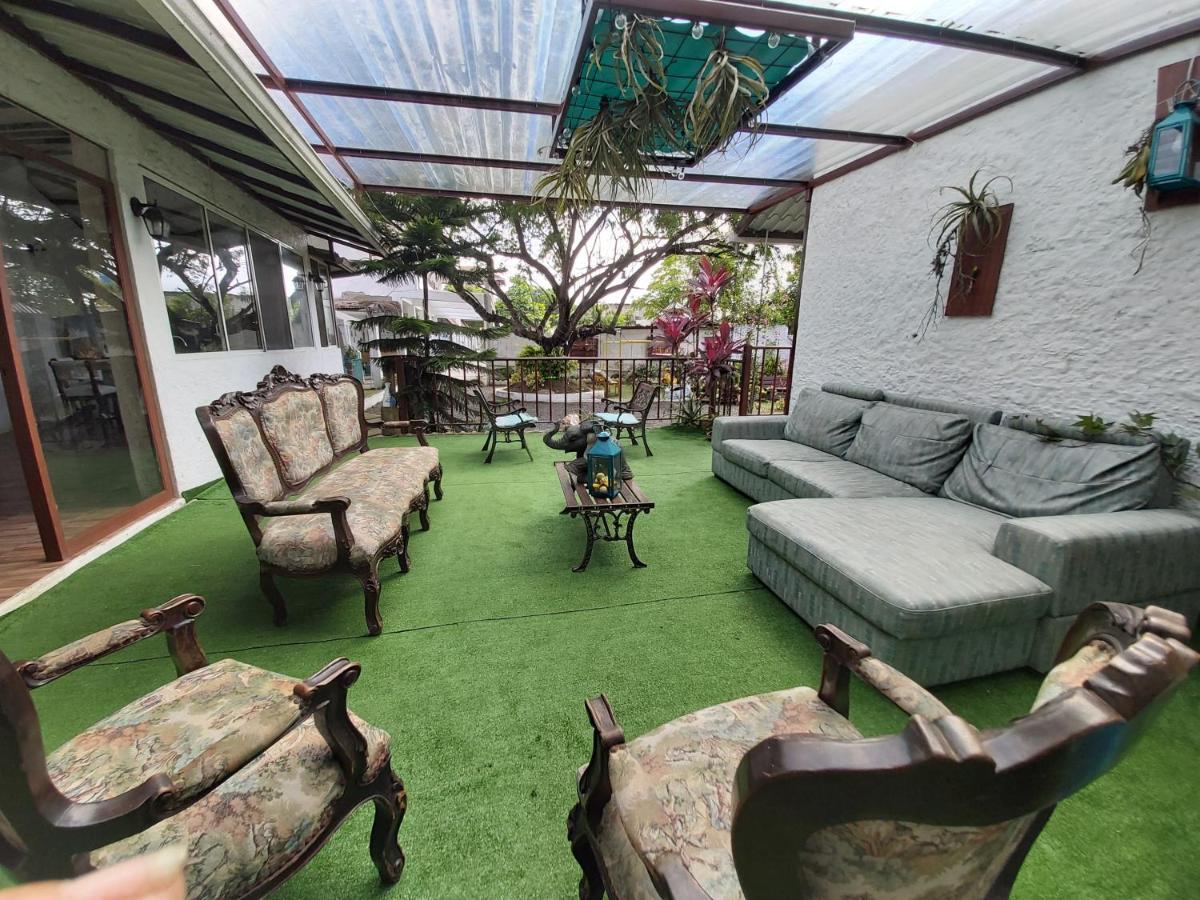 فندق Hostal Gualingo Santa Rosa  المظهر الخارجي الصورة