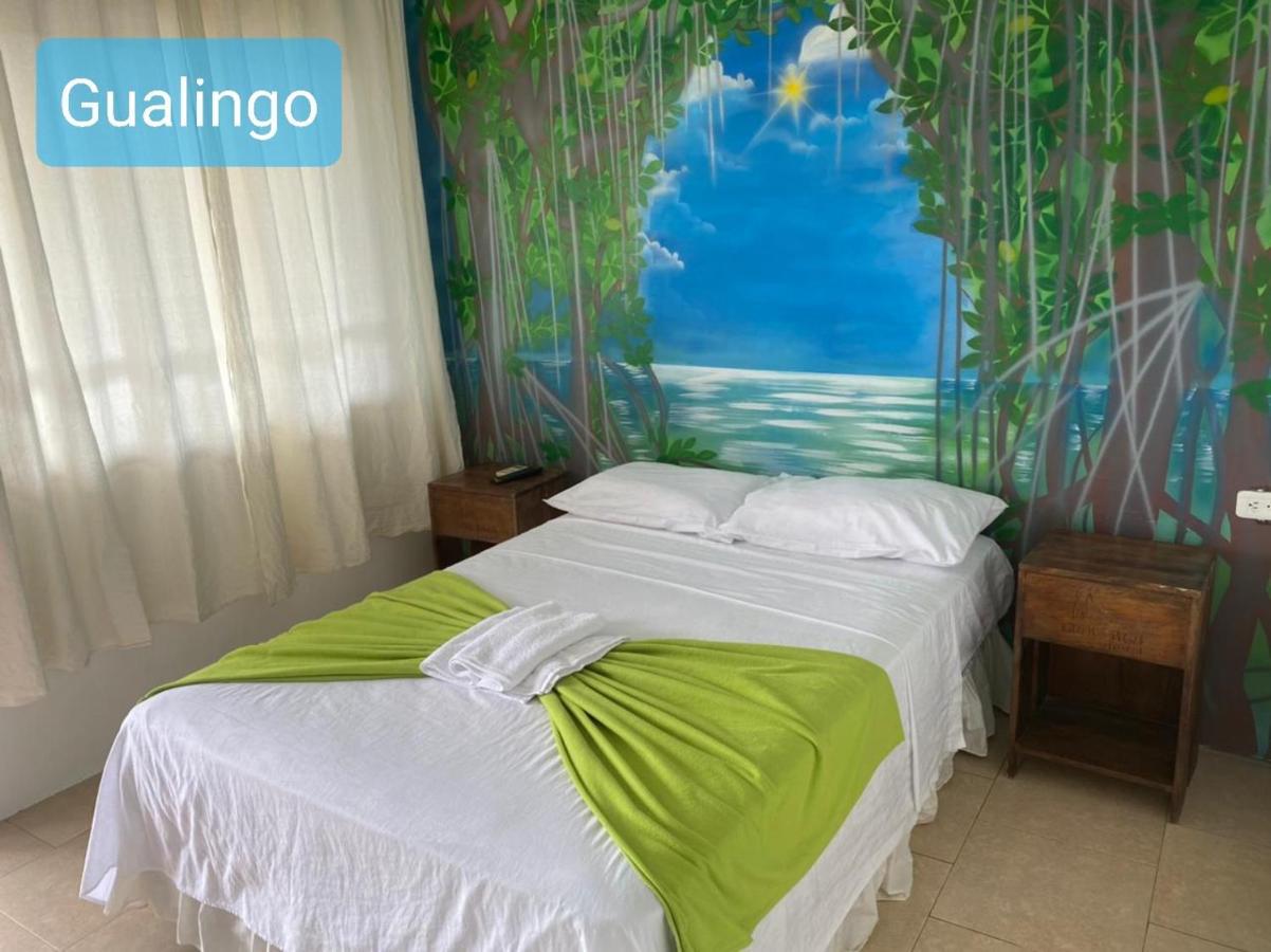 فندق Hostal Gualingo Santa Rosa  المظهر الخارجي الصورة