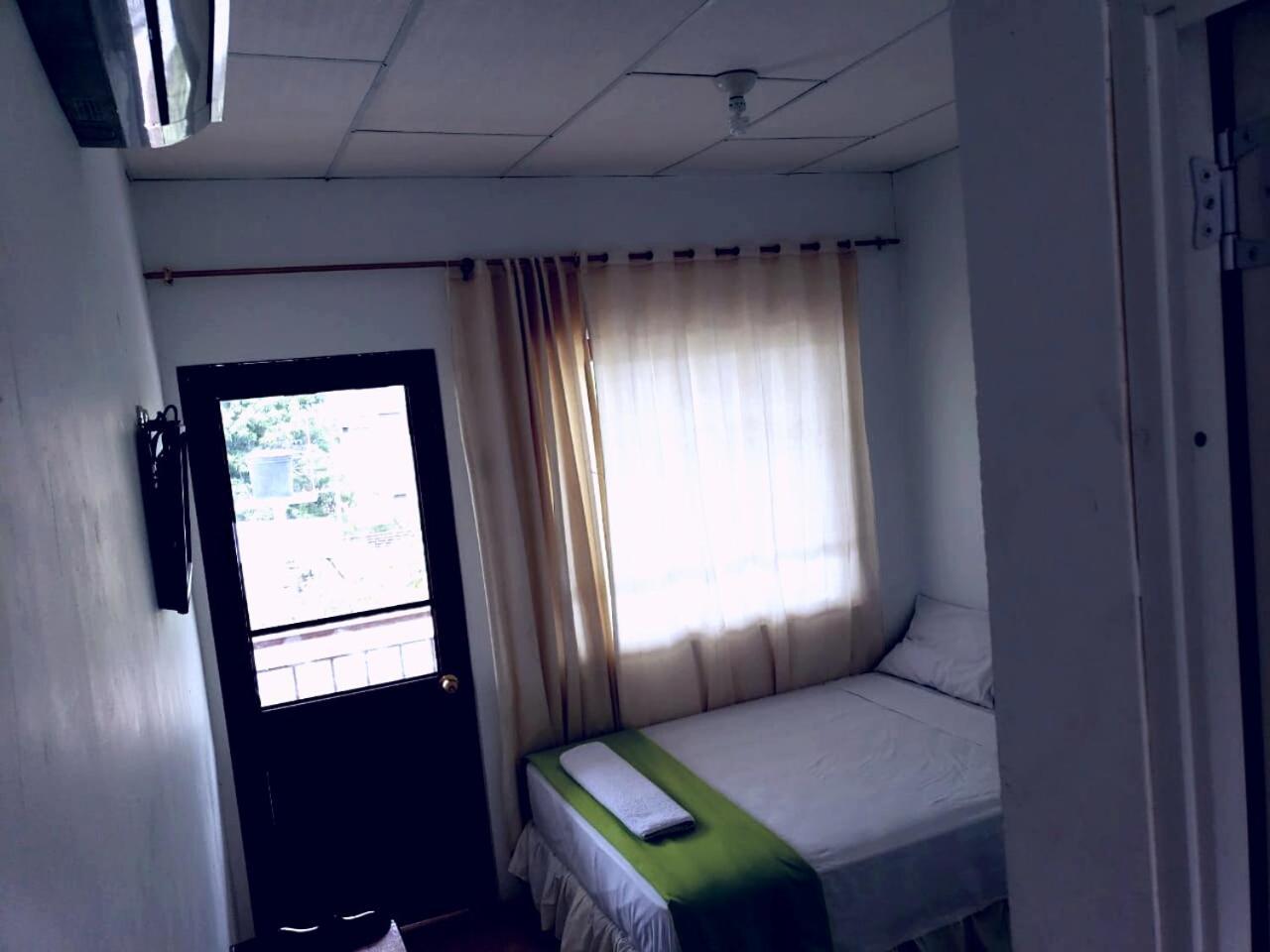 فندق Hostal Gualingo Santa Rosa  المظهر الخارجي الصورة