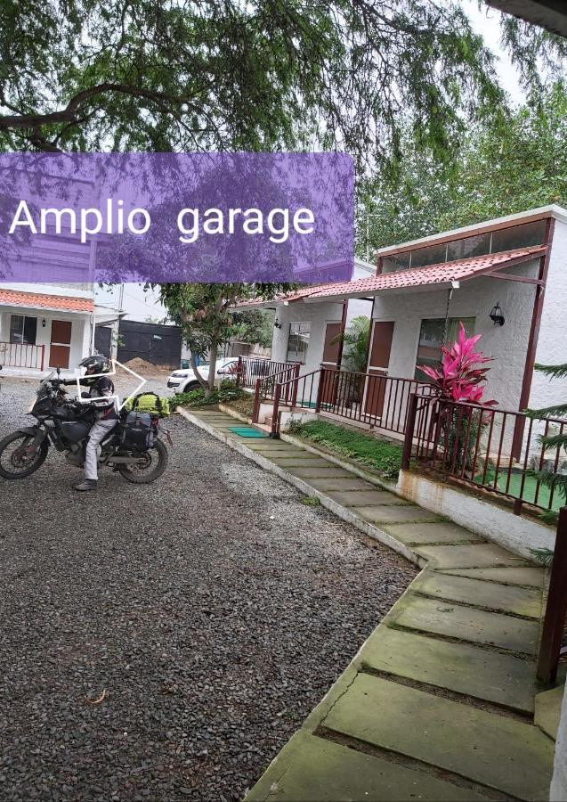 فندق Hostal Gualingo Santa Rosa  المظهر الخارجي الصورة