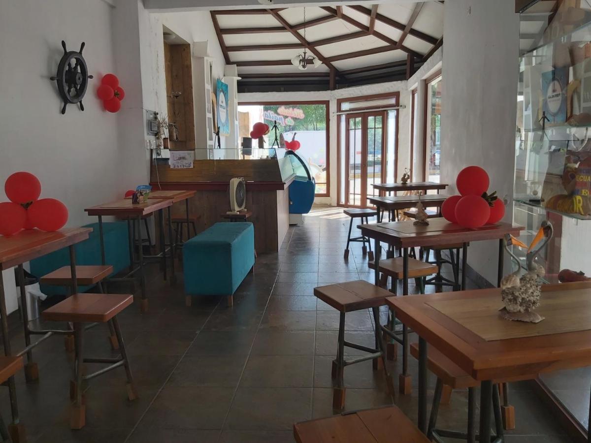 فندق Hostal Gualingo Santa Rosa  المظهر الخارجي الصورة