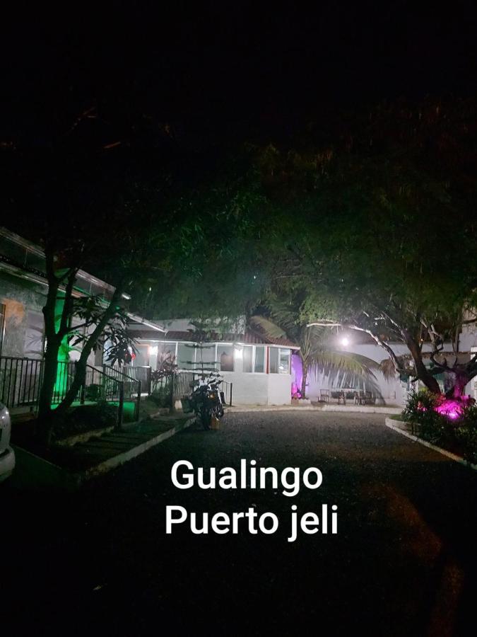 فندق Hostal Gualingo Santa Rosa  المظهر الخارجي الصورة